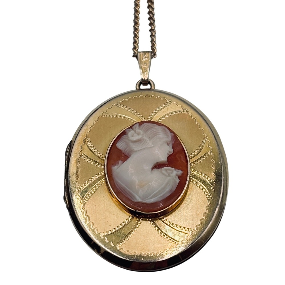 Vintage La Mode 1/20 12K Gold Filled Cameo Locket Necklace Military Photo 16g